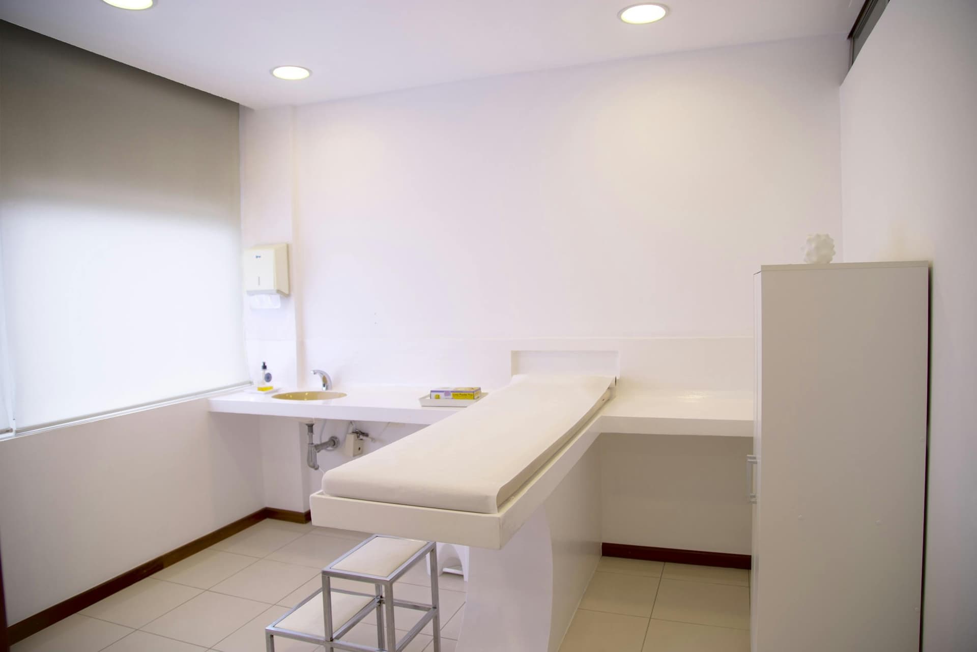 Physiotherapy clinic cleaning service London